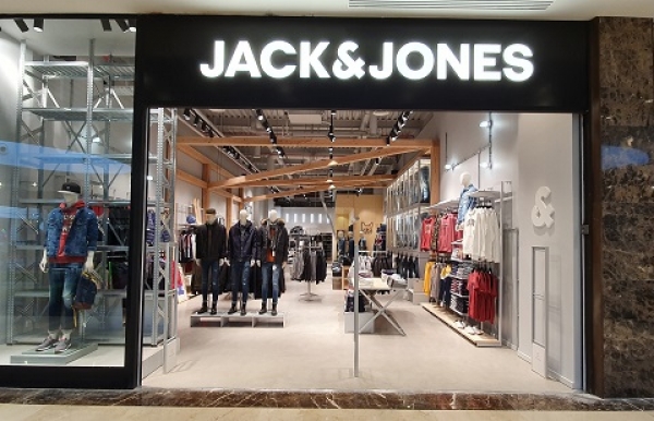 JACK and JONES ESSENIA MALL ORAN 